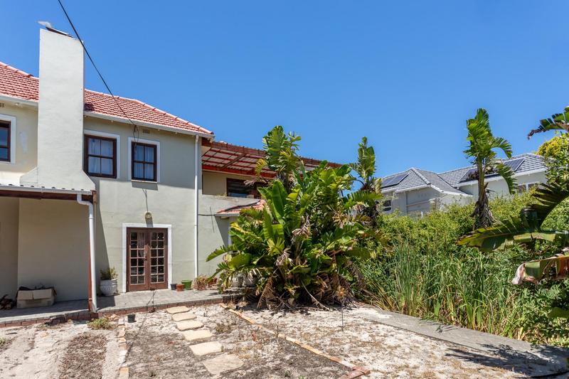8 Bedroom Property for Sale in Pinelands Western Cape
